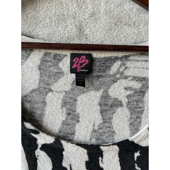 Angora Sweater Women's XL BEBE White Black Dolman Relaxed Geometric - Picture 7 of 7